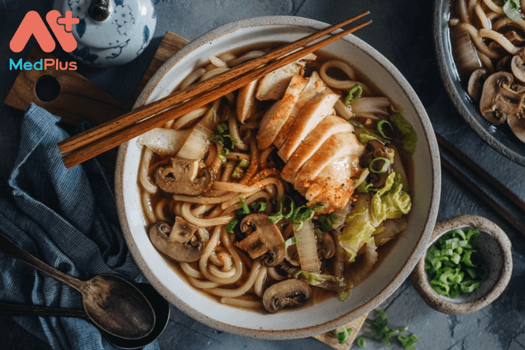 cách nấu mì udon gà nấm thơm ngon như người Nhật