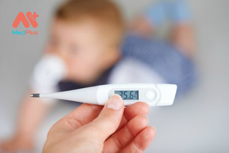 Dấu hiệu trẻ bị hạ thân nhiệt