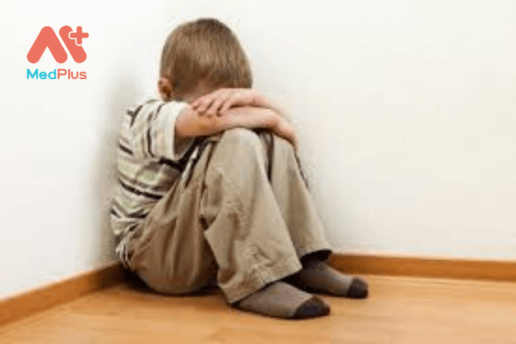 Những dấu hiệu cho thấy trẻ bị tự kỷ