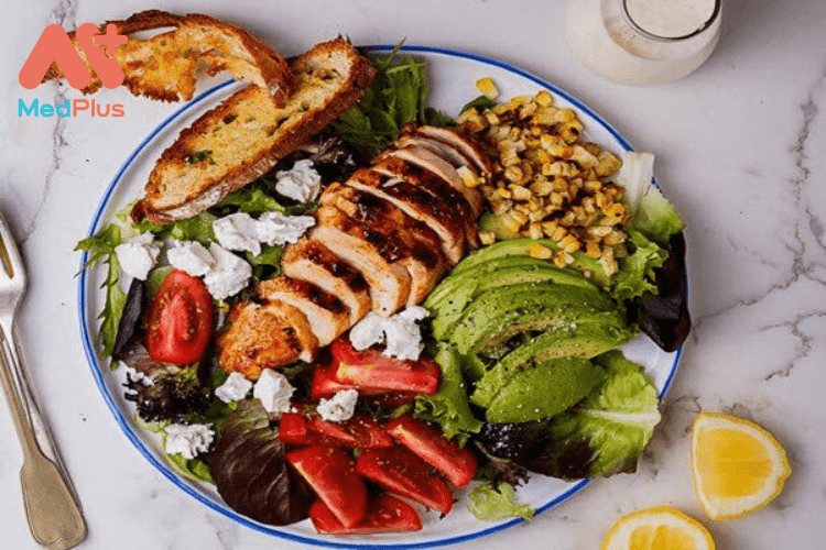 Salad vịt quay nghe lạ mà ngon, ăn một miếng là đắm say cả đời 132 Khởi đầu ngày mới với món salad vịt quay