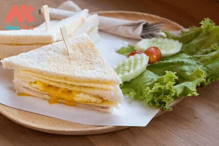 Sandwich trứng mayo