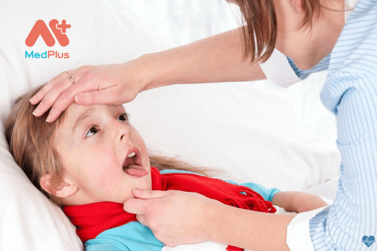 Trẻ bị ung thư vòm họng có sao không?