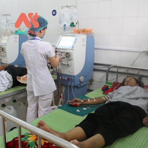 Các y, bác sĩ chăm sóc rất tốt cho các bệnh nhân