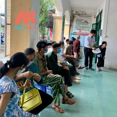 Rất nhiều bệnh nhân tin tưởng đến thăm khám tại TTYT huyện Thạch Thất