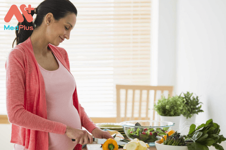 Phụ nữ mang thai 5 tháng không nên ăn gì