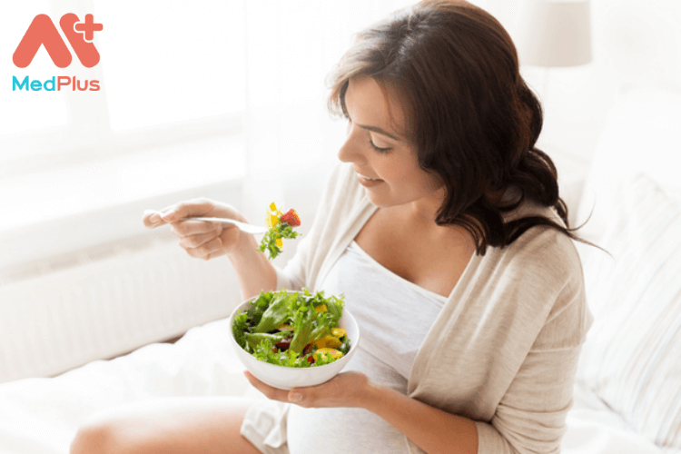 Phụ nữ mang thai tháng thứ 4 không nên ăn gì?