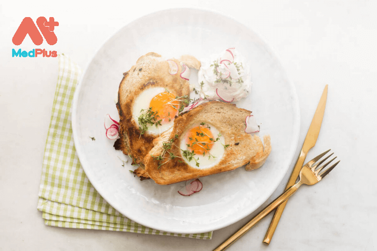 Bánh mì nướng trứng ốp la