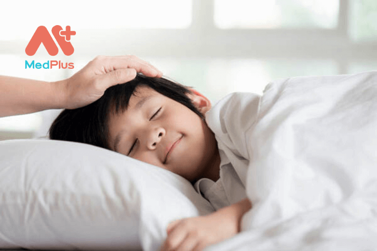 Chăm sóc cho trẻ bị đau cứng cổ
