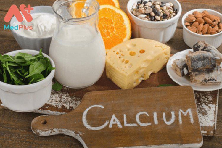 Thực phẩm dành cho mẹ bầu bị đa nang buồn trứng sau sinh: Canxi