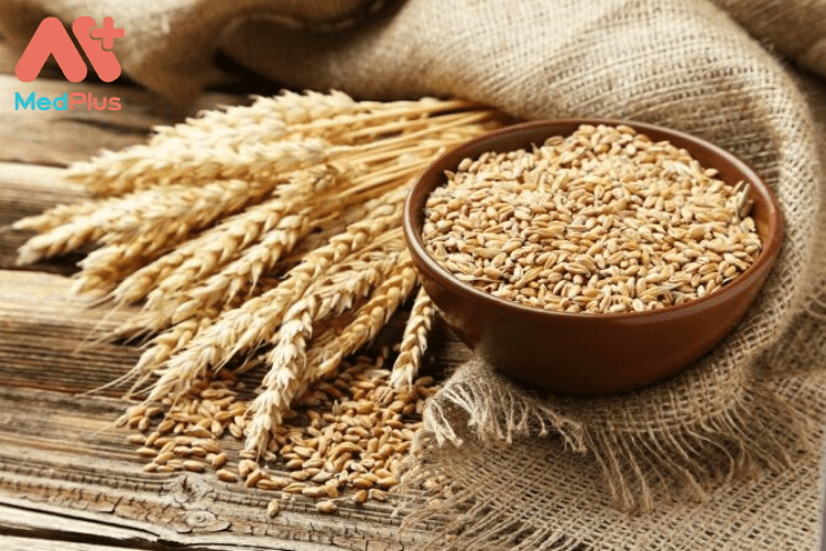 Gạo nguyên cám là nguồn bổ sung vitamin B6 dồi dào cho mẹ 