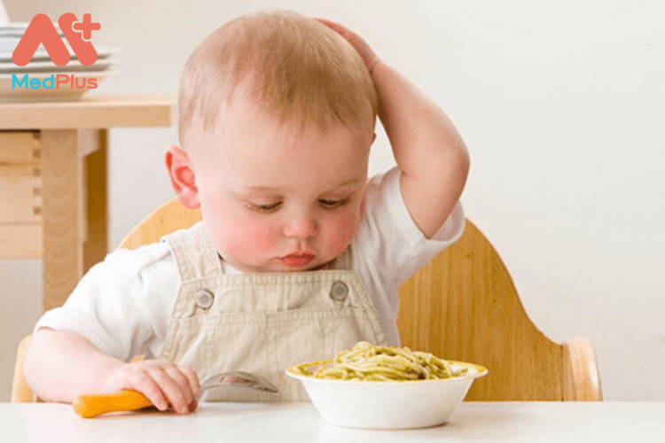 Trẻ nhỏ bị kém hấp thu chất dinh dưỡng có sao không