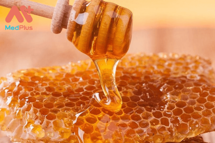 Lợi ích của mật ong với trẻ
