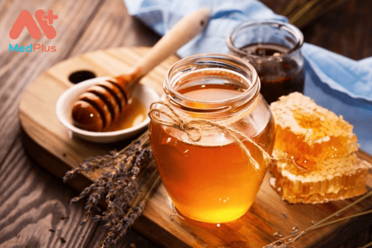 Lợi ích của mật ong với trẻ