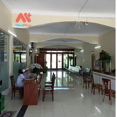 Không gian phòng khám thoáng mát, sạch sẽ
