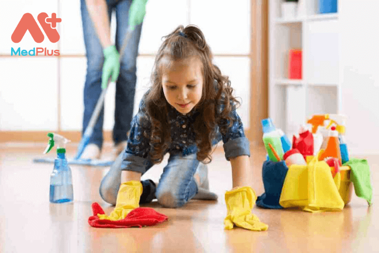 Tập cho trẻ làm việc nhà
