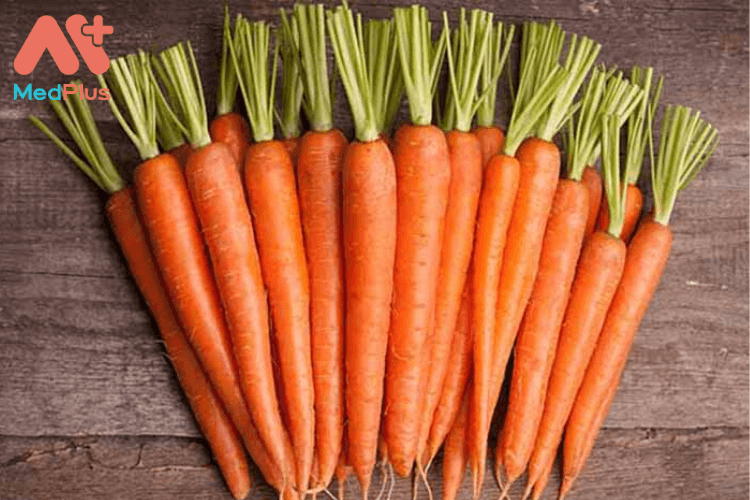 cà rốt là loại rau củ tốt cho bà bầu vì chứa nhiều dưỡng chất 