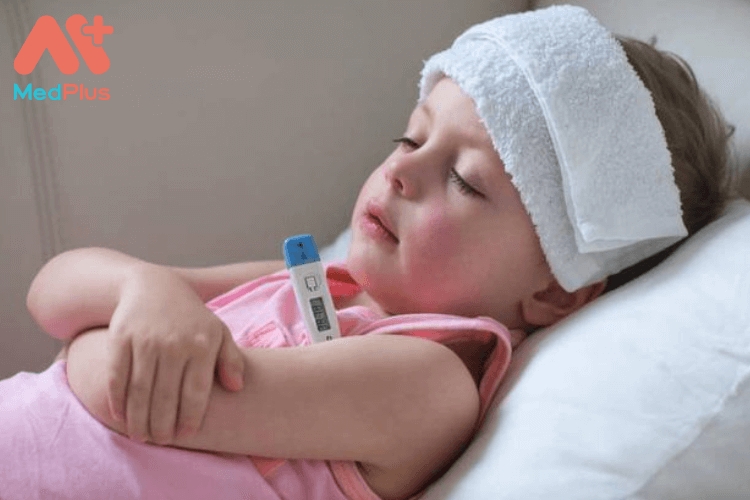 Cách chăm sóc trẻ em bị sốt co giật tại nhà