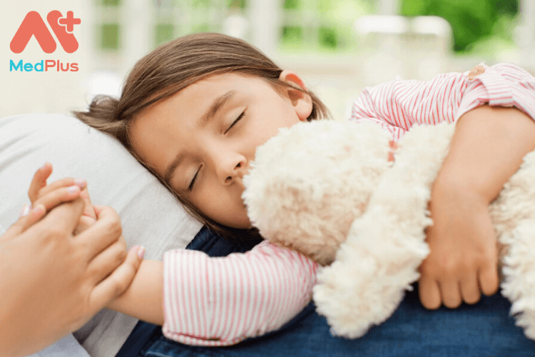 Chăm sóc trẻ em bị viêm đại tràng tại nhà