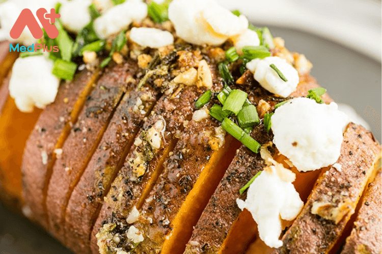 Ngon khó cưỡng món khoai lang nướng hasselback Thụy Điển 130 Cách làm khoai lang nướng haselback