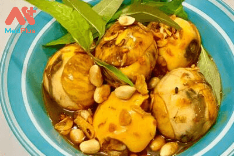 Hột vịt lộn sốt mắm tắc món ăn vặt thần thánh của giới trẻ 131 Cách làm hột vịt lộn sốt mắm tắc