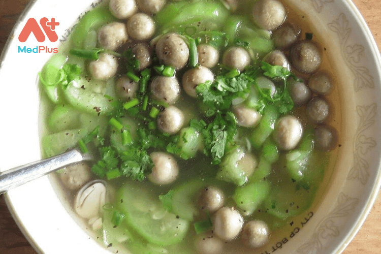 Canh nấm rơm nấu mướp