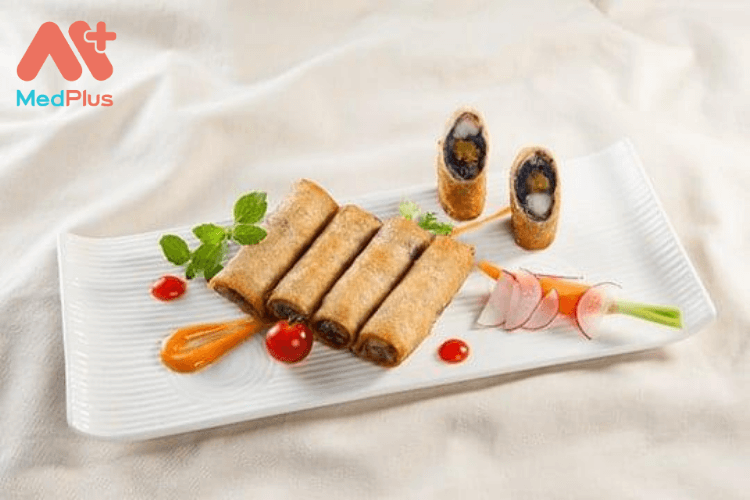 Chả giò khoai tây trứng muối