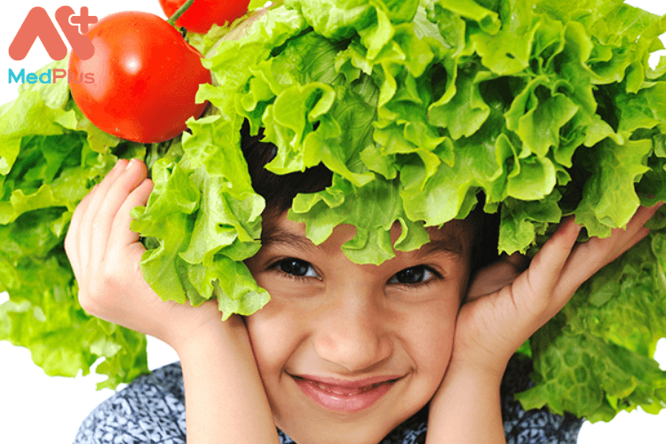 công dụng của rau xanh với trẻ