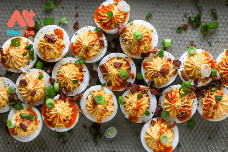 Deviled eggs bacon