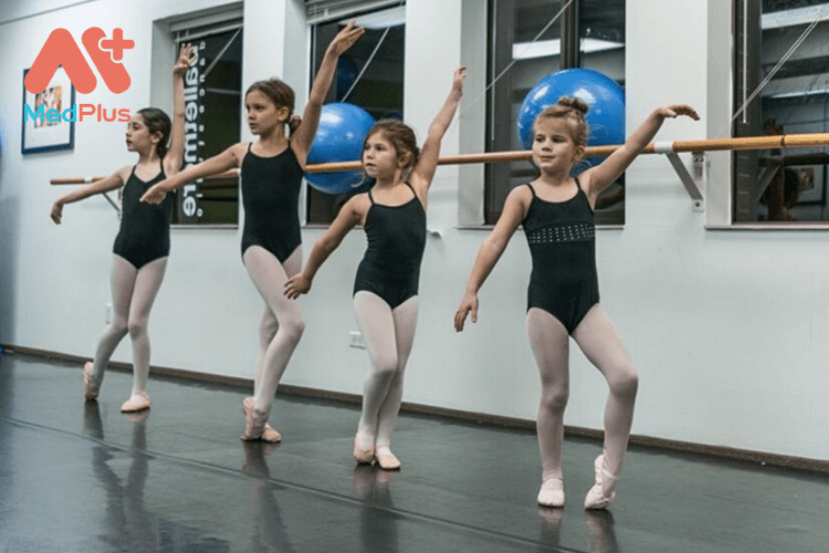 Học nhảy giúp trẻ phát triển