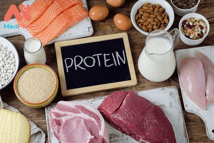 Mẹ bầu bị vết thương hở nên ăn gì: Protein