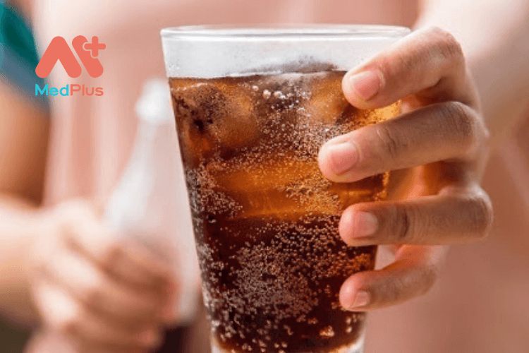 Không nên sử dụng đồ uống có đường khi bị gout
