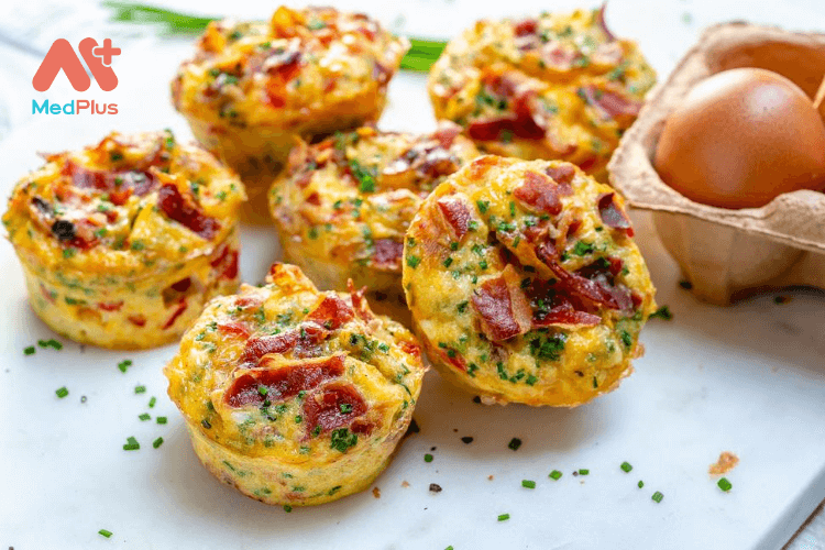 Vào bếp cuối tuần với các món bánh từ trứng siêu ngon, siêu dễ làm 132 Bánh trứng cupcake với bacon
