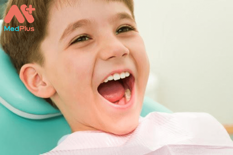 cách chăm sóc trẻ bị viêm tủy răng tại nhà