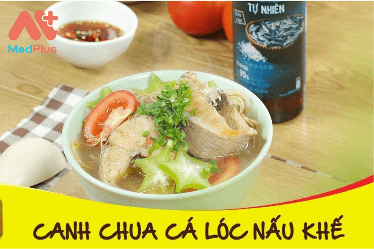 Canh chua cá lóc nấu khế