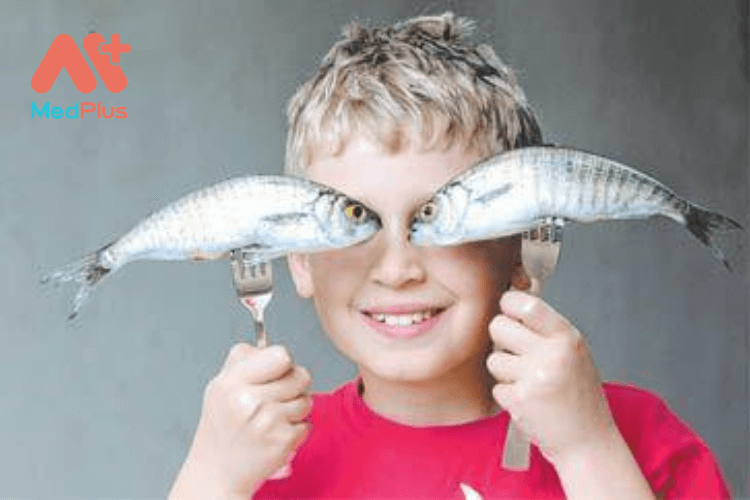 Cho trẻ ăn cá thu theo chế độ hợp lý