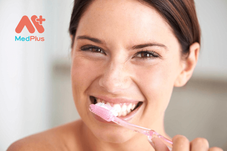 Vệ sinh răng miệng sạch sẽ sau khi ăn 30p