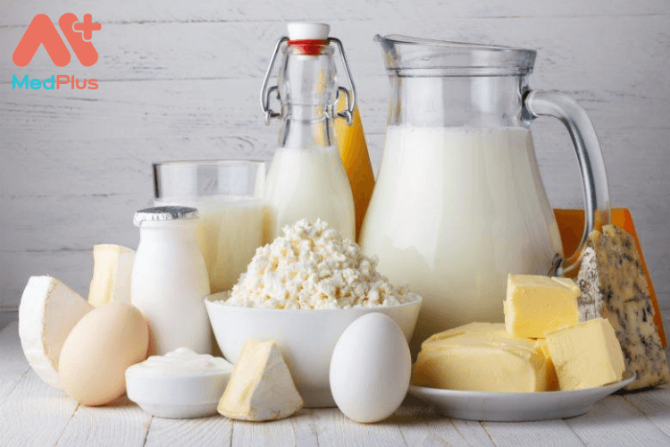 Mẹ bầu bị thiếu hồng cầu nhỏ ưu sắc nên ăn gì: Sữa và các chế phẩm từ sữa