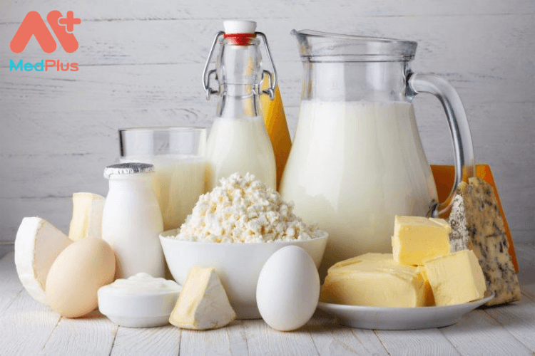 Mẹ bầu bị viêm cơ tim chu sản nên ăn gì: Sữa và các chế phẩm từ sữa