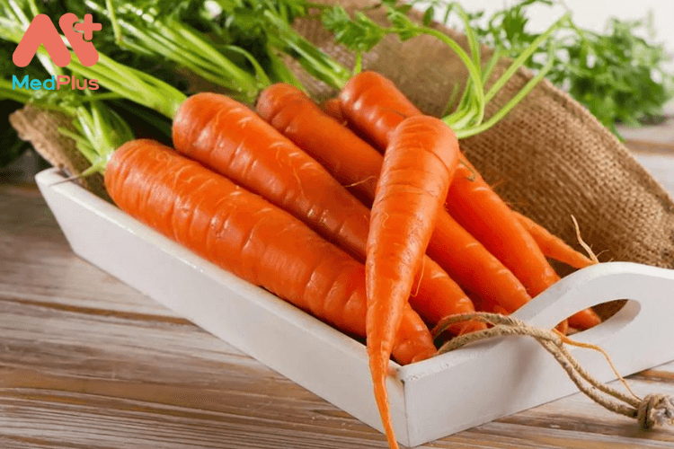 Mẹ bầu bị viêm phế quản nên ăn gì: Cà rốt