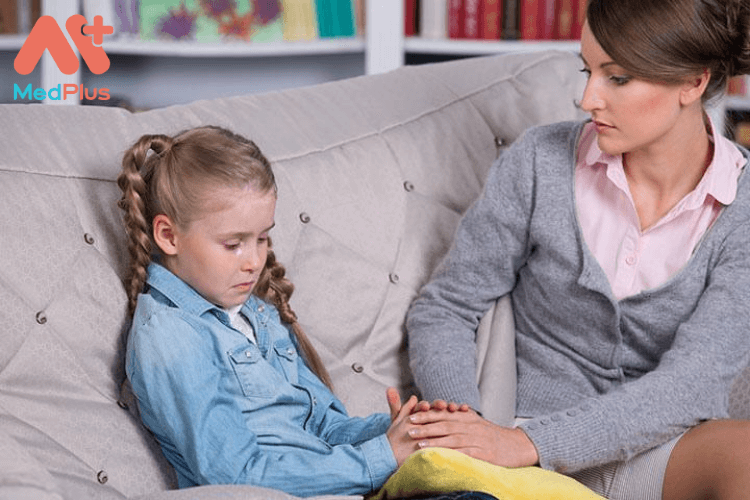 Phương pháp chăm sóc bé gái dậy thì sớm an toàn và hiệu quả