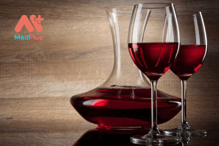 Rượu làm tăng huyết áp 