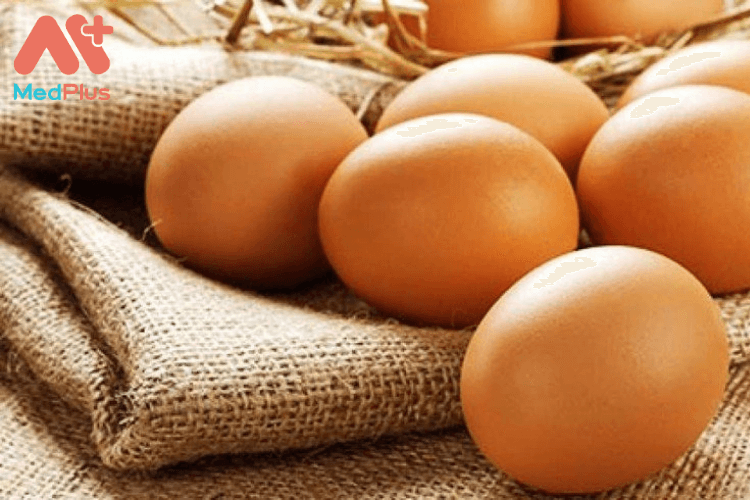Mẹ bầu bị phổi kẽ nên ăn gì: Trứng gà