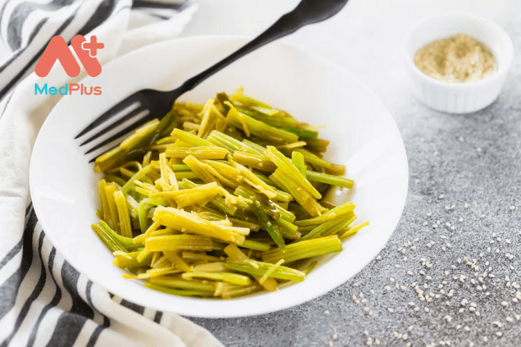 Cần tây xào DƯỢC LIỆU TỪ TÍNH MÓN ĂN HƯƠNG ĐỜI 130 Cần tây xào DƯỢC LIỆU TỪ TÍNH MÓN ĂN HƯƠNG ĐỜI