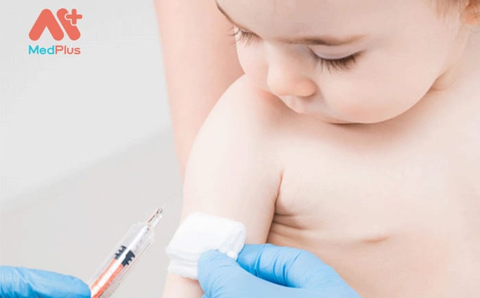 Tầm quan trọng của việc tiêm vắc-xin cho trẻ