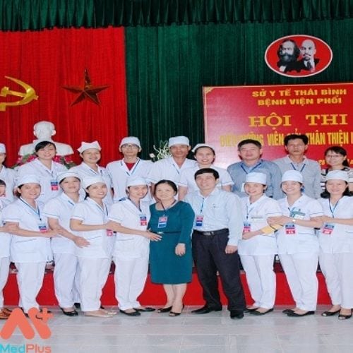 Bệnh viện Phổi Thái Bình chú trọng nâng cao trình độ chuyên môn cho đội ngũ y bác sĩ và nhân viên y tế