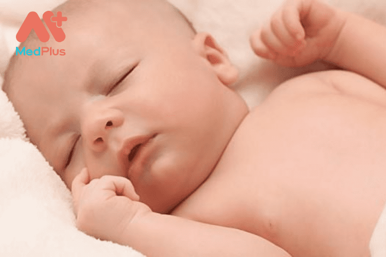 Phân lần đầu tiên của trẻ sơ sinh không có mùi