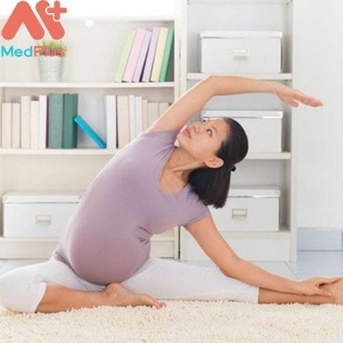 Yoga giúp các mẹ bầu thư giãn, linh hoạt hơn (Hình ảnh minh họa)