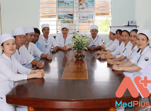 Bệnh viện Y học cổ truyền Bình Thuận - Đội ngũ y, bác sĩ