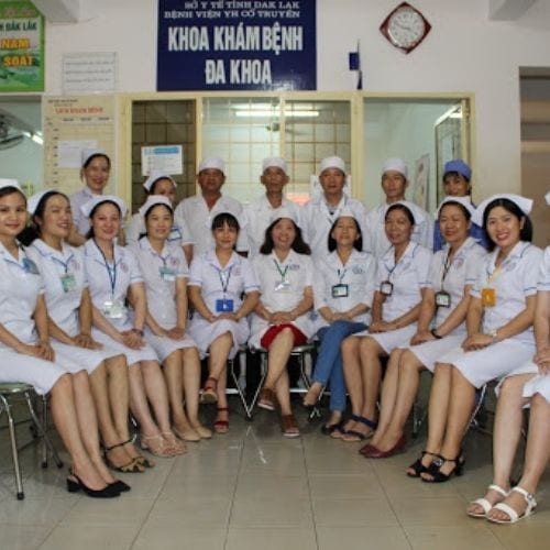 Bệnh viện Y học cổ truyền Đắk Lắk quan tâm đến việc đào tạo đội ngũ bác sĩ để nâng cao chất lượng khám chữa bệnh
