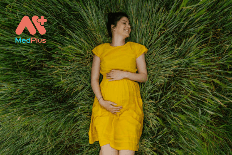 8 Món đồ bạn CẦN CÓ KHI MANG THAI